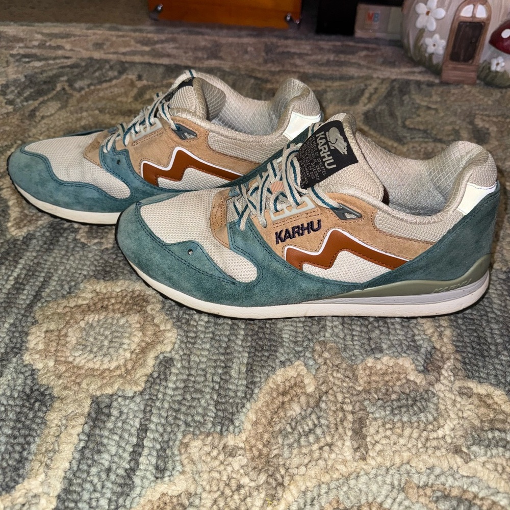 Men's Teal and Tan Sneakers